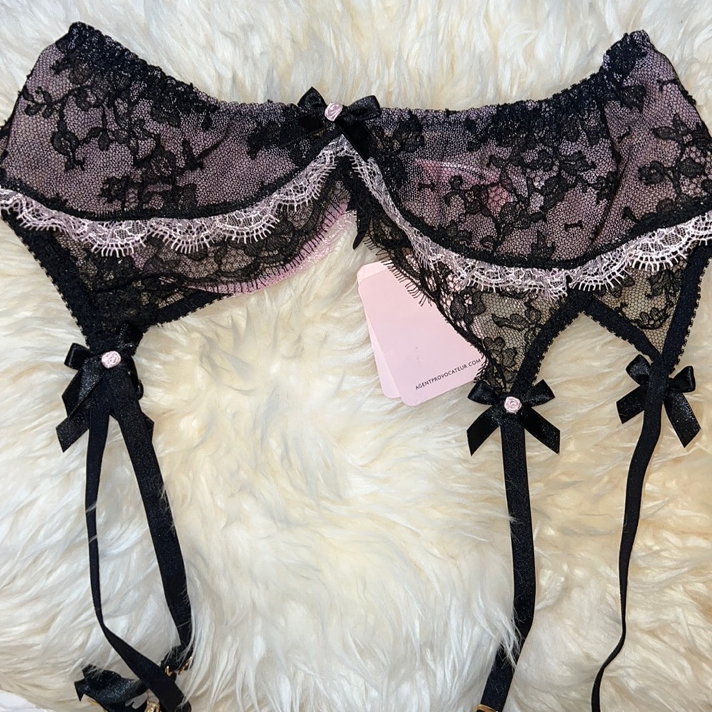 Agent Provocateur Garcia Suspender black pink leavers lace size AP3